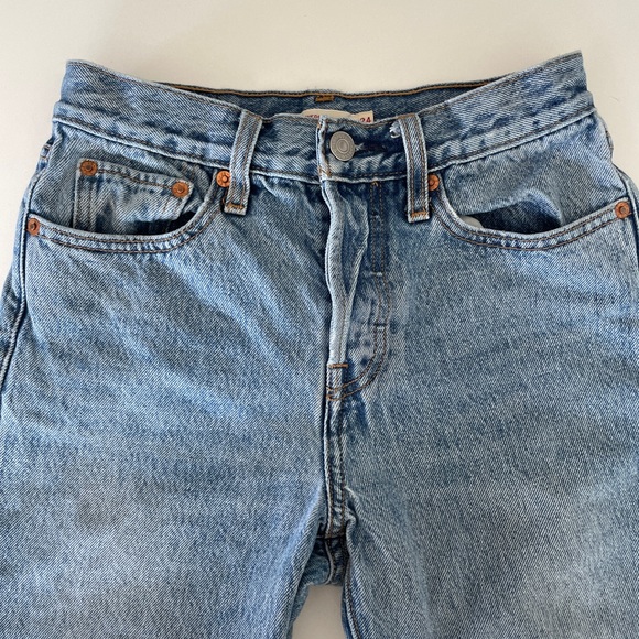 SOLD Levis Button Fly Wedgie Jeans - Picture 4 of 6